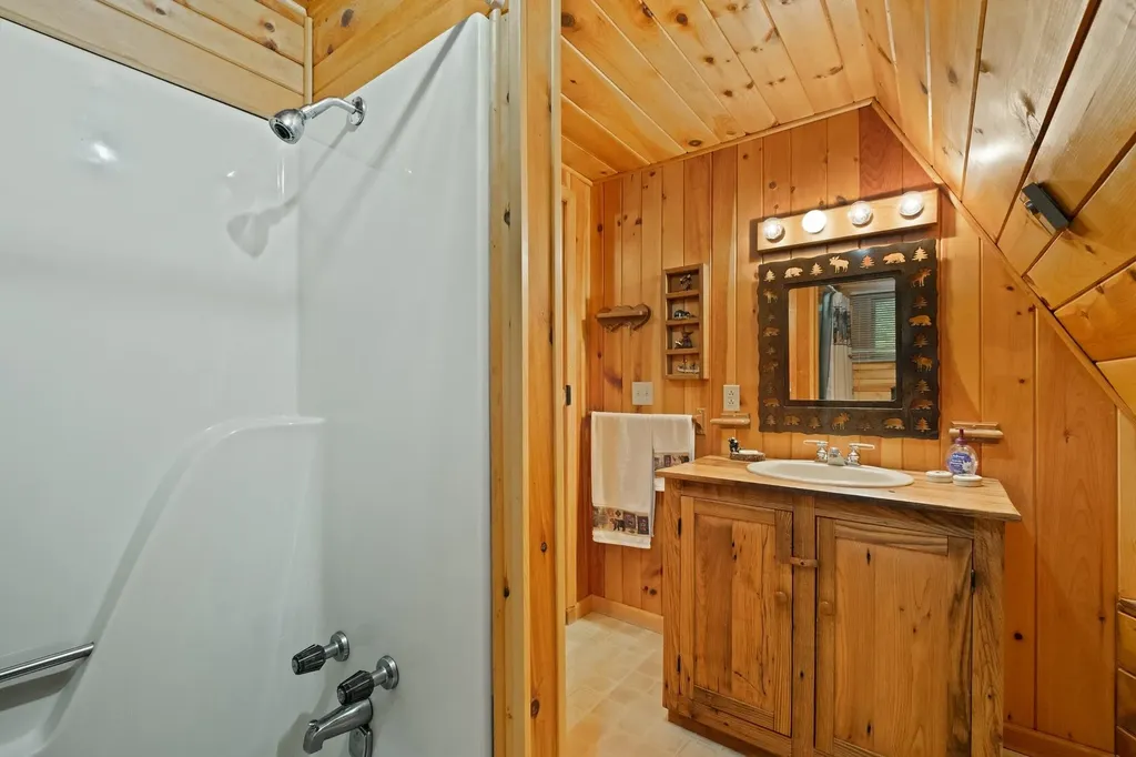 537 High Valley Drive N Monterey VA 24465