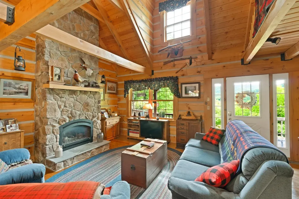 537 High Valley Drive N Monterey VA 24465