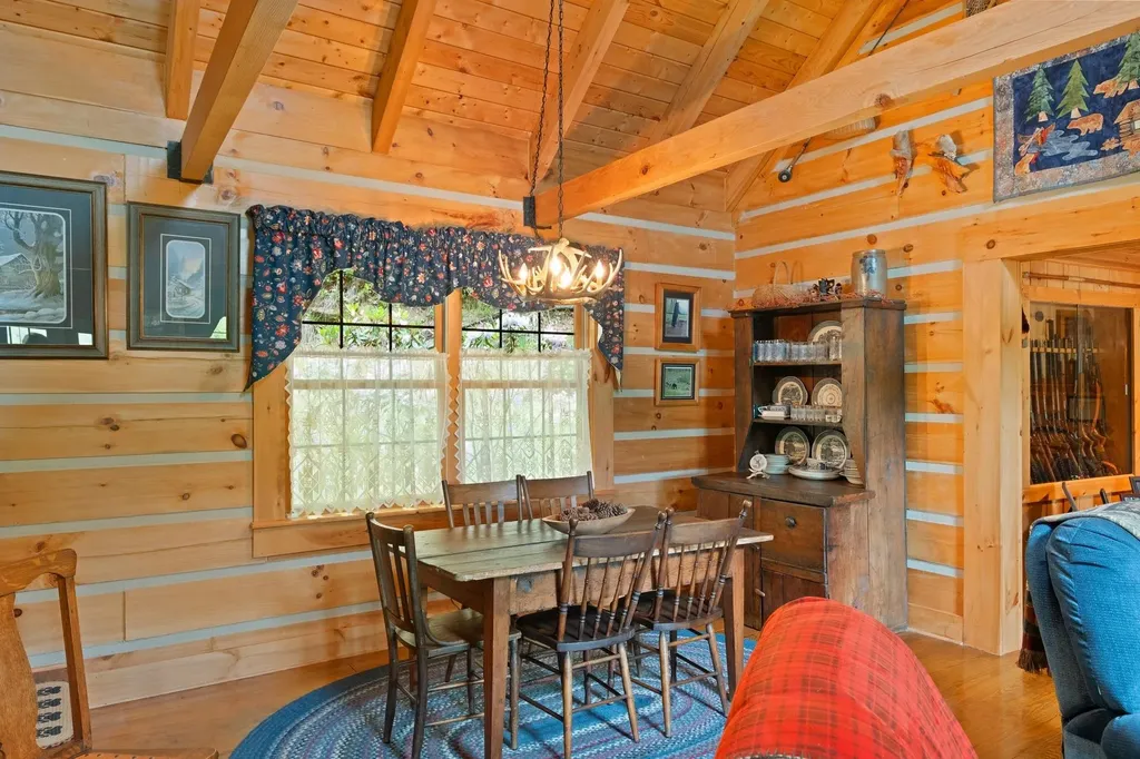 537 High Valley Drive N Monterey VA 24465