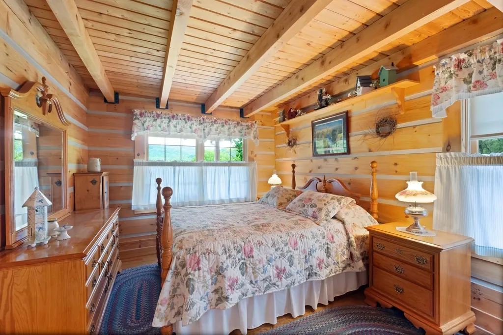 537 High Valley Drive N Monterey VA 24465