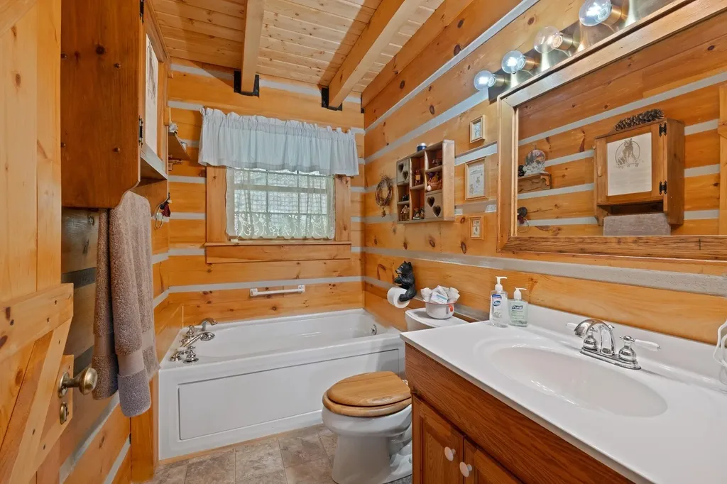 537 High Valley Drive N Monterey VA 24465