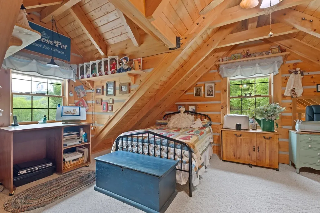 537 High Valley Drive N Monterey VA 24465