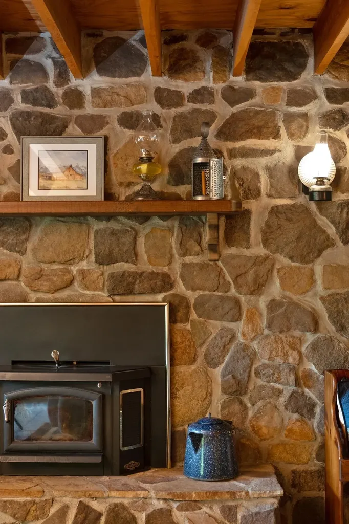 537 High Valley Drive N Monterey VA 24465