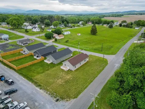 614 Second Street S Shenandoah VA 22849