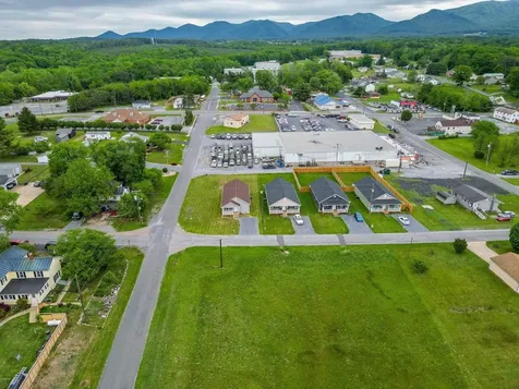 614 Second Street S Shenandoah VA 22849