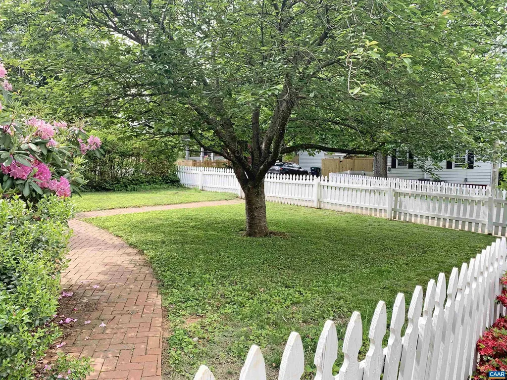 212 Robertson Avenue Charlottesville VA 22903