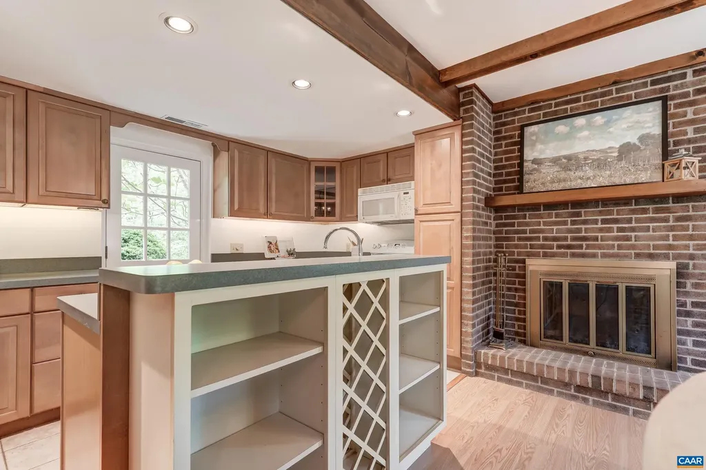 3665 Country Lane Charlottesville VA 22901