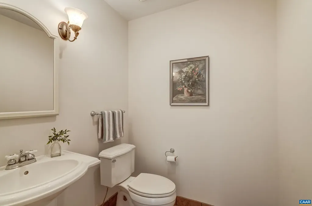 3665 Country Lane Charlottesville VA 22901