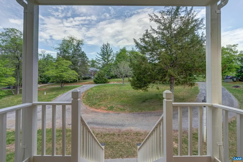 3665 Country Lane Charlottesville VA 22901