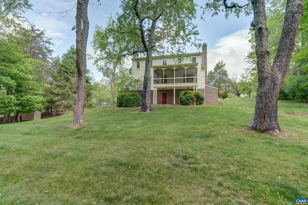 3665 Country Lane Charlottesville VA 22901