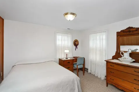 121 Central Street S Broadway VA 22815