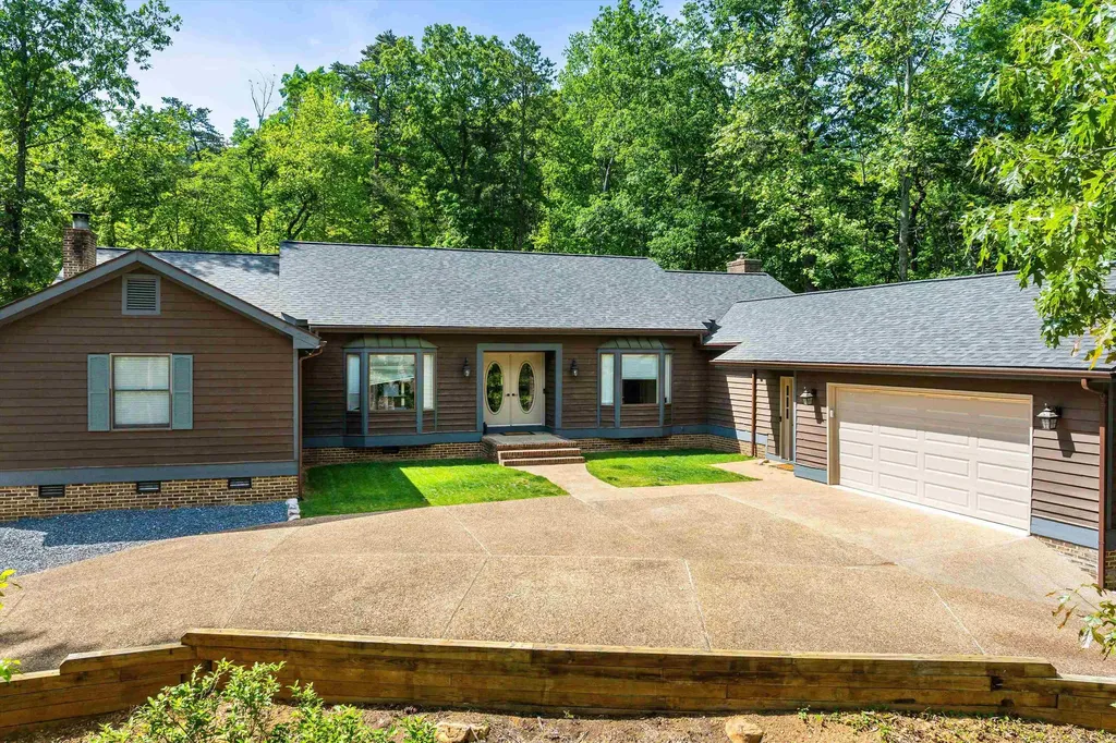 115 Pheasant Road Mcgaheysville VA 22840