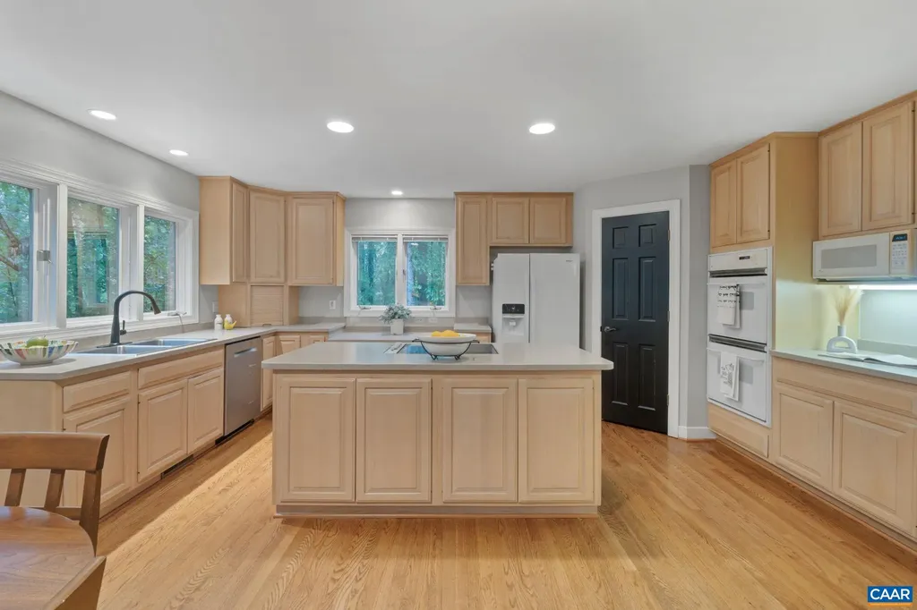 1070 Blackburn Bluff Charlottesville VA 22901