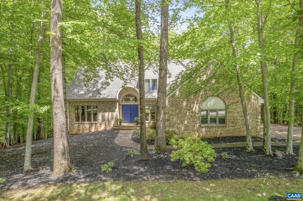 1070 Blackburn Bluff Charlottesville VA 22901