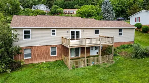 163 Valley View Avenue Mount Sidney VA 24467