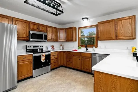 163 Valley View Avenue Mount Sidney VA 24467