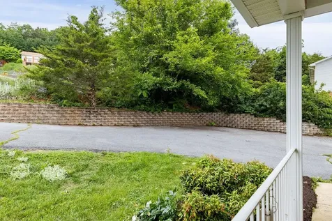 163 Valley View Avenue Mount Sidney VA 24467
