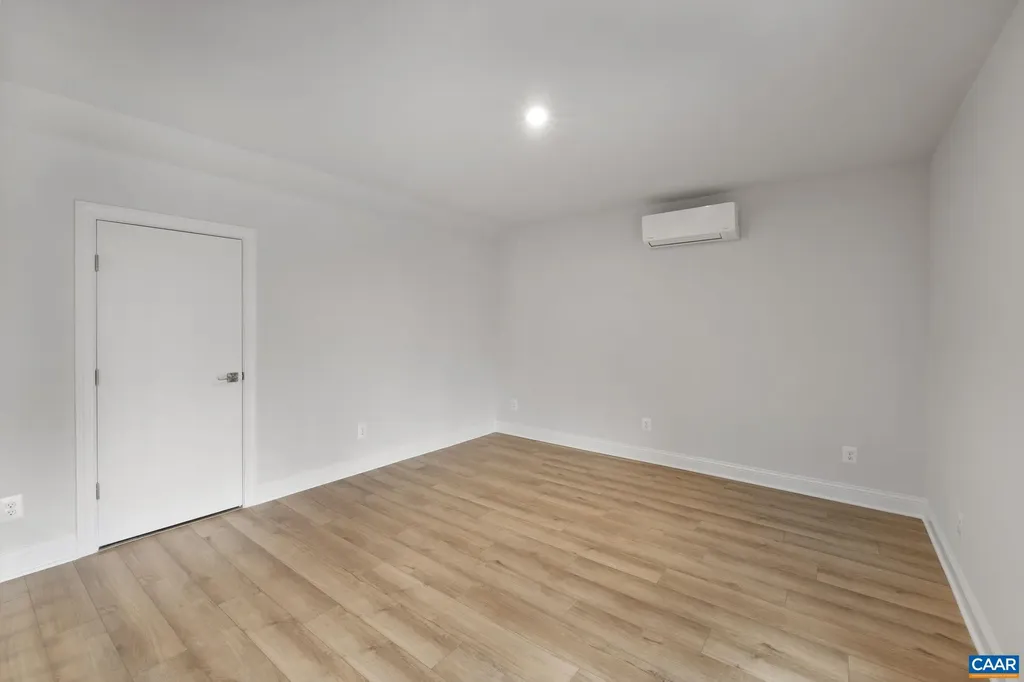 8 Talen Lane Charlottesville VA 22911