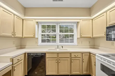127 Emerald Drive Harrisonburg VA 22801
