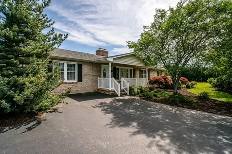 404 3rd Street Grottoes VA 24441
