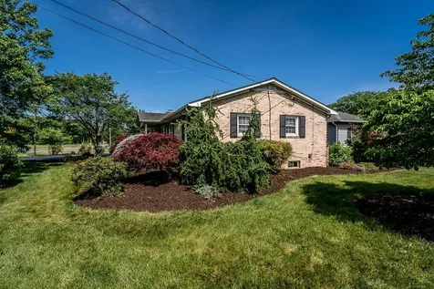 404 3rd Street Grottoes VA 24441