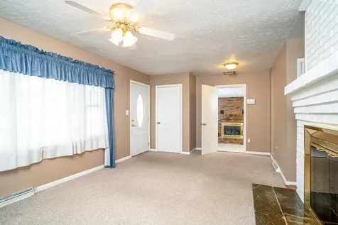 404 3rd Street Grottoes VA 24441