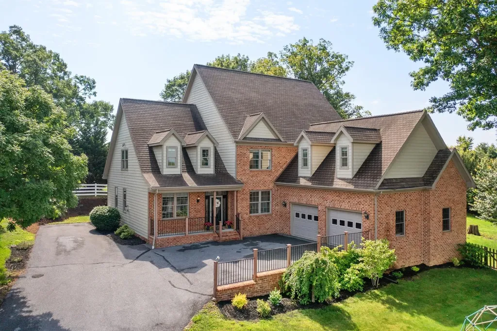 109 Leavel Court Bridgewater VA 22812