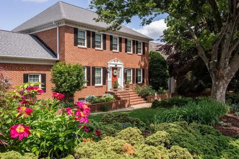 225 Divot Drive Harrisonburg VA 22802