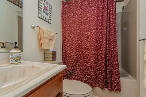 225 Divot Drive Harrisonburg VA 22802