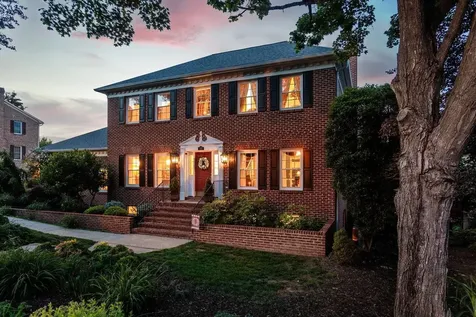 225 Divot Drive Harrisonburg VA 22802