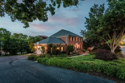 225 Divot Drive Harrisonburg VA 22802