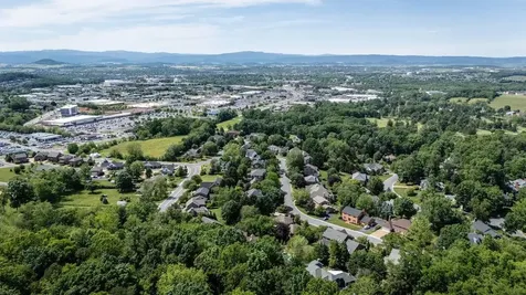 225 Divot Drive Harrisonburg VA 22802