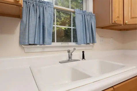 1098 Robin Hood Court Rockingham VA 22801