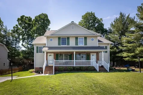 1098 Robin Hood Court Rockingham VA 22801