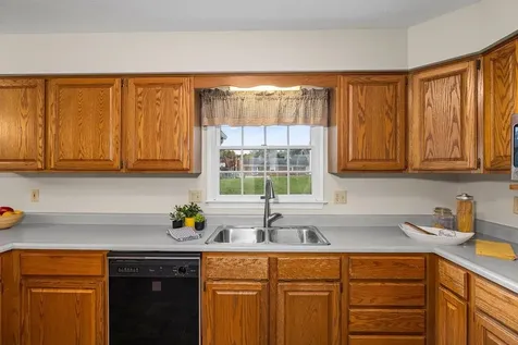 5 Granary Road Verona VA 24482