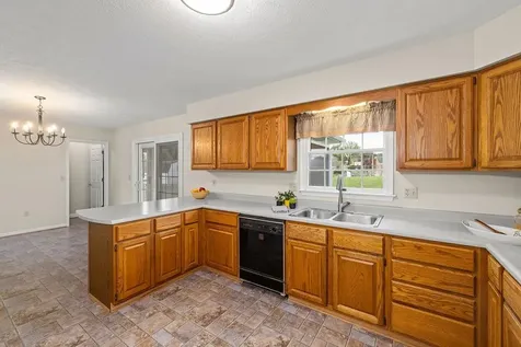 5 Granary Road Verona VA 24482