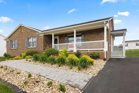 5 Granary Road Verona VA 24482