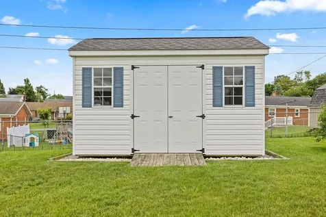 5 Granary Road Verona VA 24482