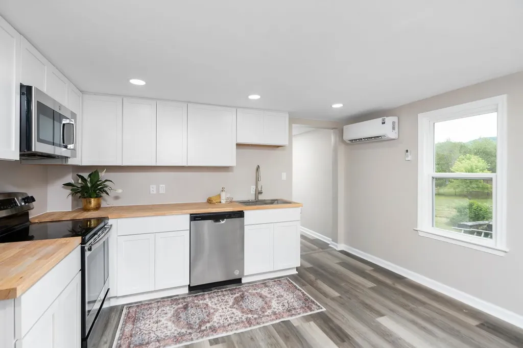 1702 Mill Lane Elkton VA 22827