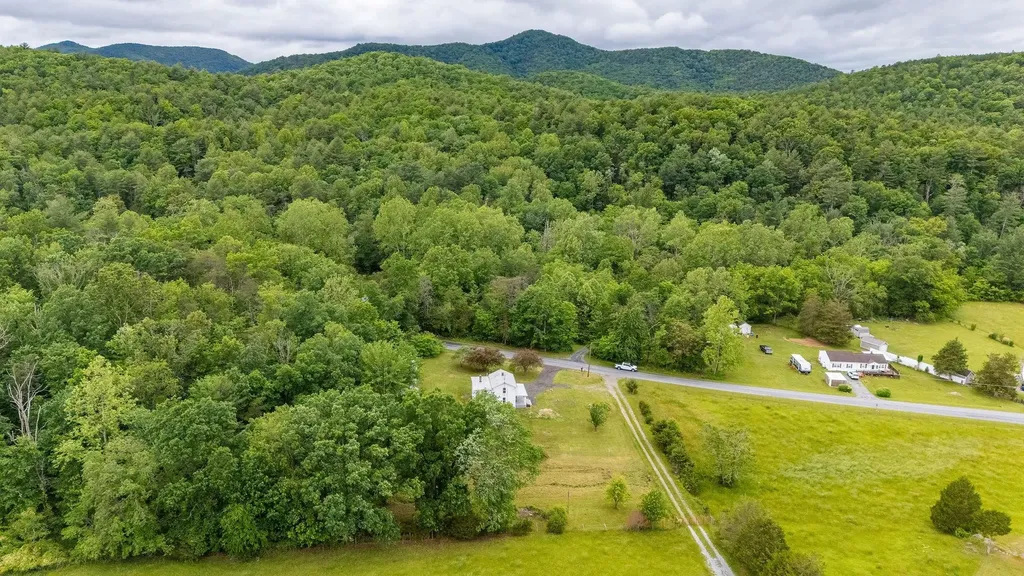 1702 Mill Lane Elkton VA 22827