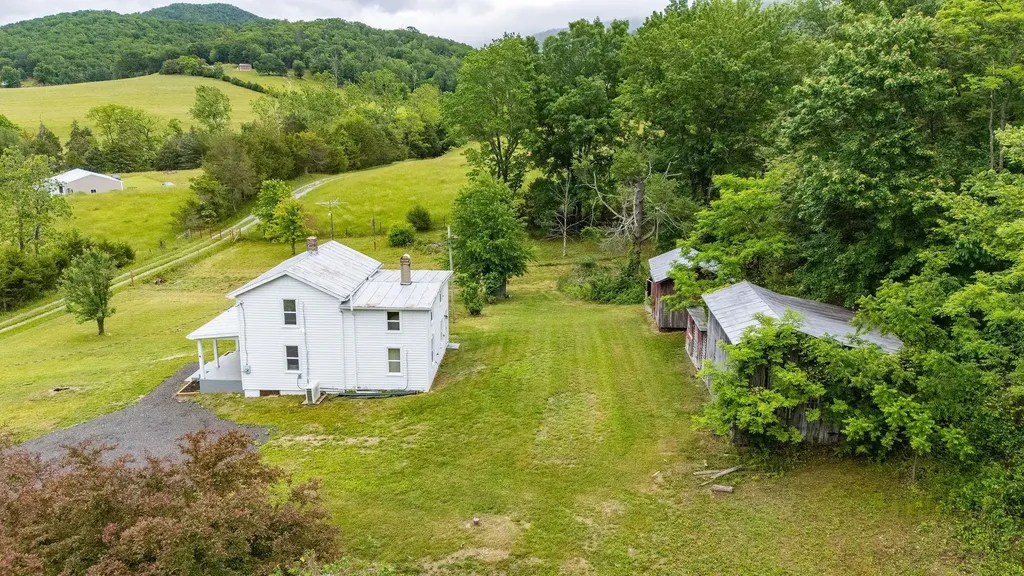 1702 Mill Lane Elkton VA 22827