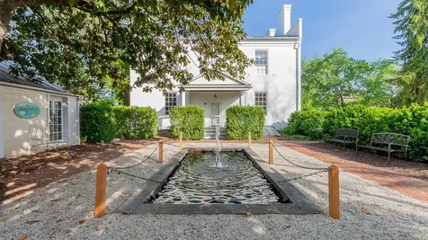111 Main Street S Bridgewater VA 22812