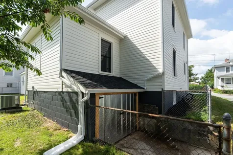 815 Sudbury Street Staunton VA 24401