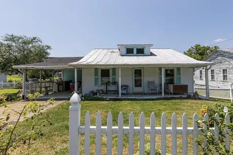 711 Eighth Street Shenandoah VA 22849