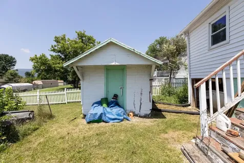 711 Eighth Street Shenandoah VA 22849