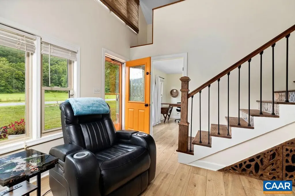 954 Beech Grove Road Roseland VA 22967