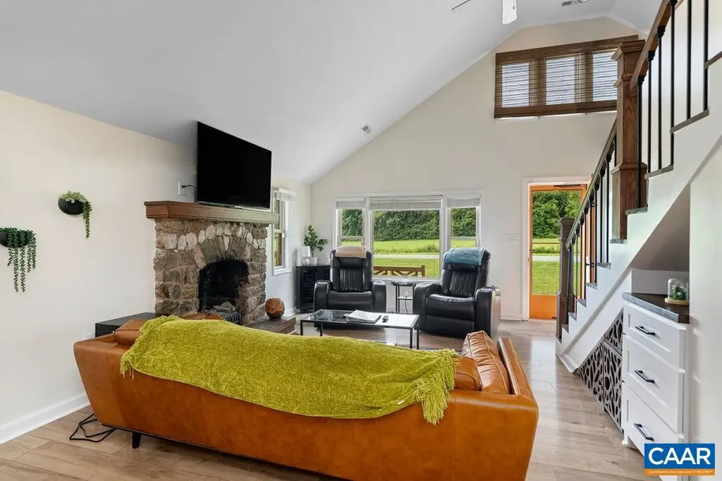 954 Beech Grove Road Roseland VA 22967