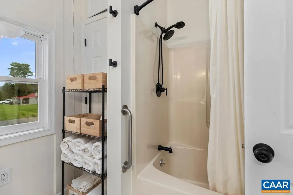 954 Beech Grove Road Roseland VA 22967