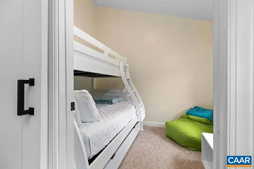 954 Beech Grove Road Roseland VA 22967