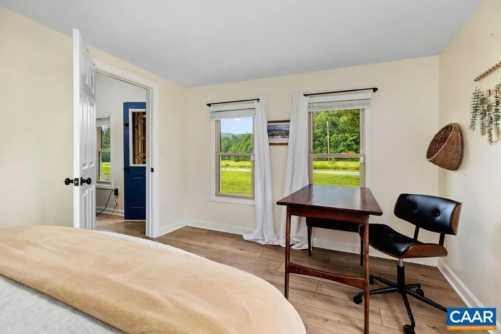 954 Beech Grove Road Roseland VA 22967